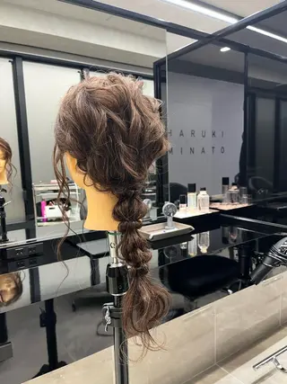 ロング ヘアアレンジ ウスイマイコ カット/ケアカラーのヘアスタイル