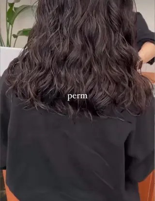 ロング レイヤーカット 💙acoのヘアスタイル