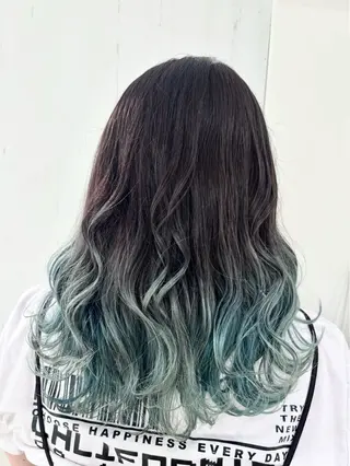 ロング カラー 古川 琴美のヘアスタイル