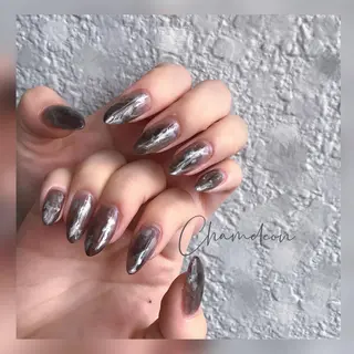 ネイル 《カメレオン》 西田美輝のヘアスタイル