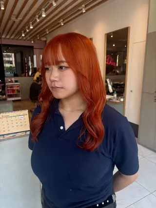 セミロング カラー ️🩵RINKA/ ハイトーンカラー🩵のヘアスタイル