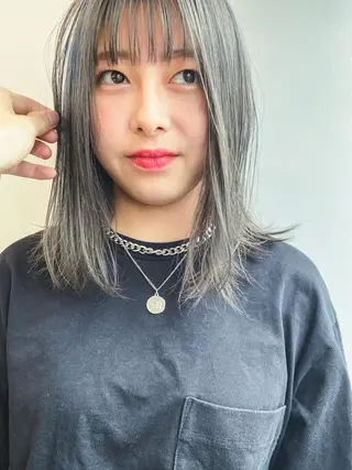 ミディアム カラー レイヤーカット/ 火ノ見🪡のヘアスタイル