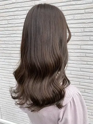 セミロング foglia所属・foglia🌼 根本結衣のヘアスタイル