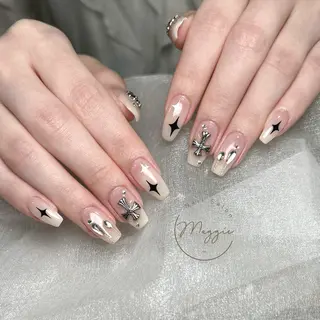 ネイル Maggie Nail🦩のネイルデザイン