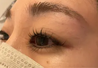 マツエク・マツパ 山本 菜月のヘアスタイル