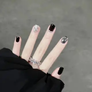 ネイル Theone栄店 伊藤のネイルデザイン