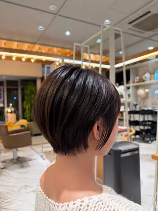 ショート カラー ✨大人ショートヘア ✨ロイのヘアスタイル