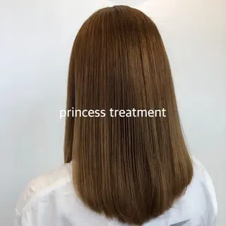 セミロング 暖色カラー推し/ トヤエリコのヘアスタイル