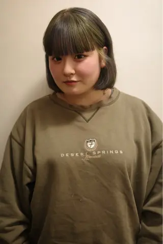 カラー 髙橋 紗奈のヘアスタイル