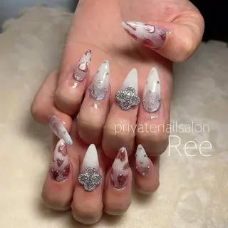 ネイル 知花 梨花のネイルデザイン