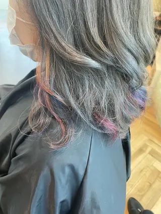 ミディアム カラー YUNA ユウナのヘアスタイル