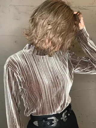 ショート カラー 🇨🇳ワンホンヘア 下田鉄也のヘアスタイル