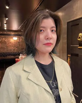 ミディアム カラー haco＋所属・圧倒的デザイン力 店長🎨RENAのヘアスタイル