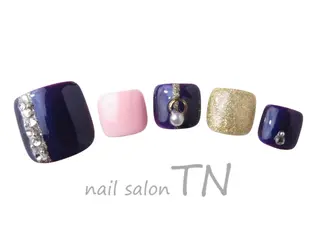 ネイル 寺嶋 ひなのネイルデザイン