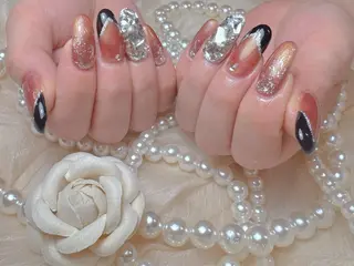 ネイル マジックミラー所属・マジック ミラーのネイルデザイン