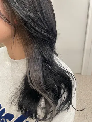 セミロング カラー nayu / Fierのヘアスタイル