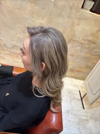 ロング 小妻 陸人のヘアスタイル