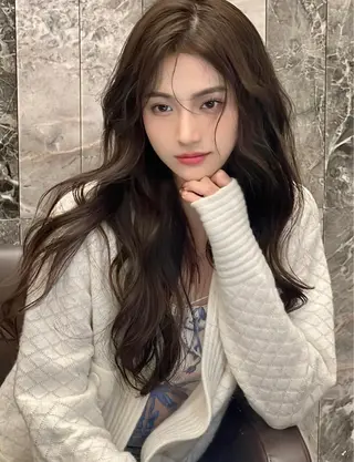 ロング カラー 🇨🇳ワンホンヘア 下田鉄也のヘアスタイル