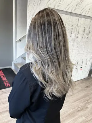 セミロング カラー 原田 英希のヘアスタイル