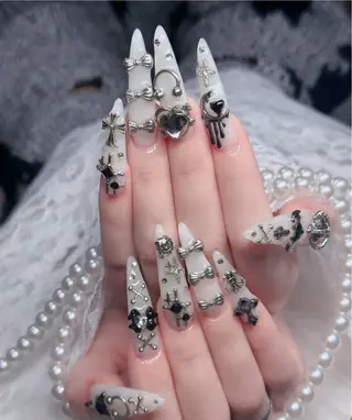 ネイル HIN NAILのネイルデザイン