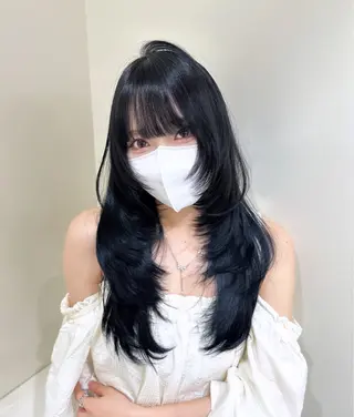 ロング カラー ヘアアレンジ 艶カラー/ハイトーン /レイヤーカットのヘアスタイル