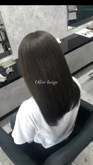 カラー UNDRvr ユズのヘアスタイル