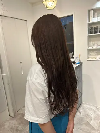 ロング カラー 河野 いずみのヘアスタイル