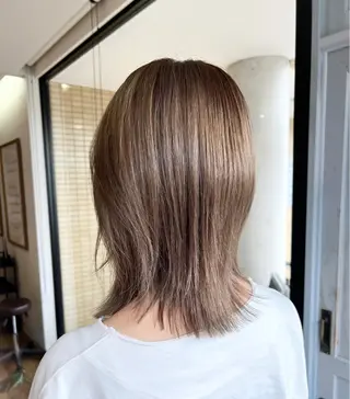 ミディアム カラー 堀 望美のヘアスタイル