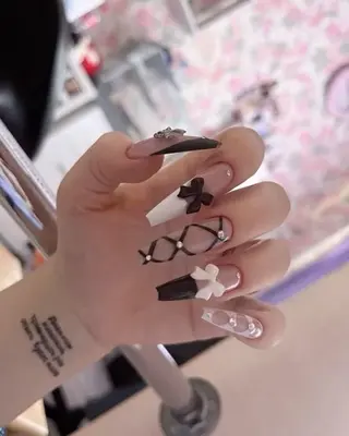 ネイル Queen Nail 柏店　クイーンネイルのネイルデザイン