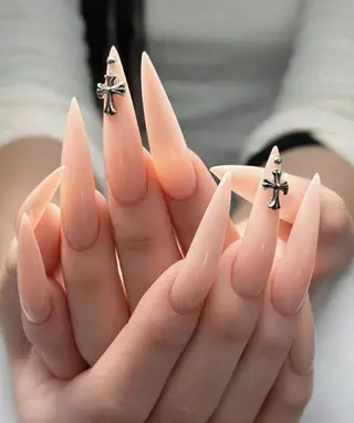 ロング Bling Salonのネイルデザイン