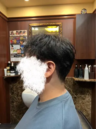 ショート ヒロ銀座バーバーショップ丸の内所属・秋山 琳太のヘアスタイル