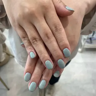 ネイル 𝑟𝑖𝑠𝑎 🕯‎🤍のネイルデザイン