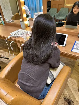 セミロング レイヤーカット/艶カ ラー/chihiroのヘアスタイル