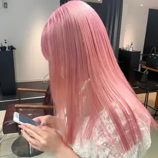 セミロング ブリーチカラー特化 碇　英朗のヘアスタイル