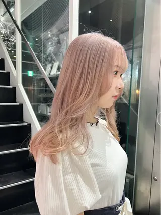 ロング カラー ayano/天神 ハイトーン/ブリーチのヘアスタイル