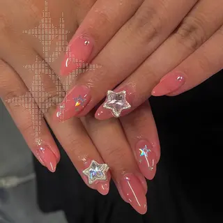 ネイル yuna@ mavie練習生☘️のネイルデザイン