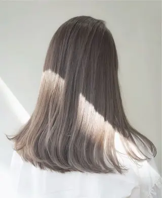 ロング カラー 遠藤 優里のヘアスタイル