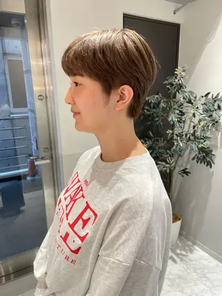 ショート satsuki 暖色・ブラウンカラーのヘアスタイル