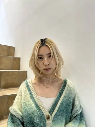 ミディアム カラー MOE 🌙新宿三丁目のヘアスタイル