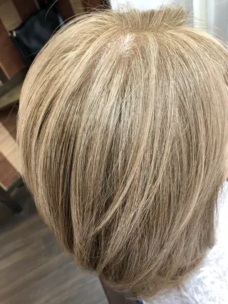 ショート カラー FORMA所属・美髪育成 FORMA代表 関のヘアスタイル