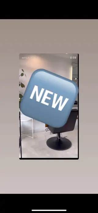 セミロング カラー enrichミヤモト ヒロヤのヘアスタイル