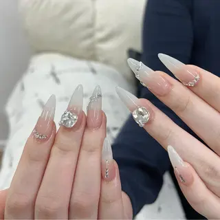 ネイル FLY NAIL&Eyelash Salon 梅田店所属・YUKI FUKUMARUのマツエク・マツパデザイン