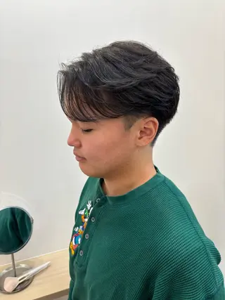 メンズ と きのヘアスタイル