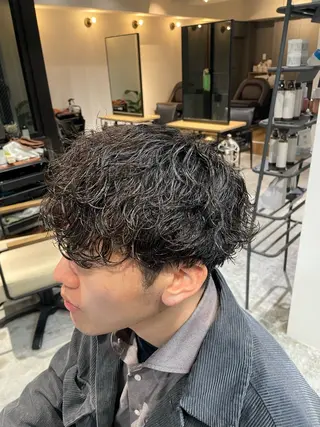 ショート 川副/シャドウ/ 波巻き/メンズパーマのヘアスタイル