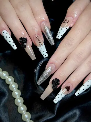 ロング Rola kira 麗のネイルデザイン