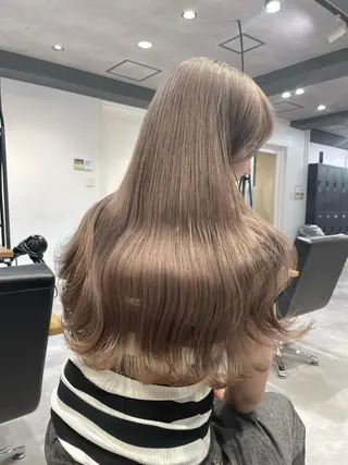 ロング 切りっぱなしボブイヤ リングカラー清水隆央のヘアスタイル