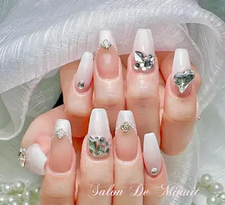 ネイル Momo 🤍のネイルデザイン