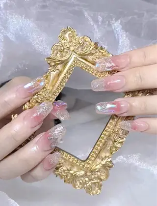 ネイル VIVIAN リサのネイルデザイン