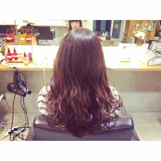 ロング 加藤 綾華のヘアスタイル