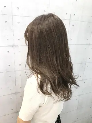 ロング カラー 高木 麻知子のヘアスタイル